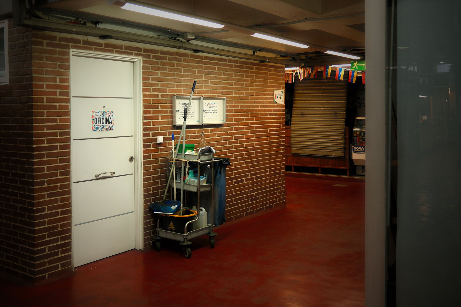 Martinez commercial cleaning crew serving local business spaces